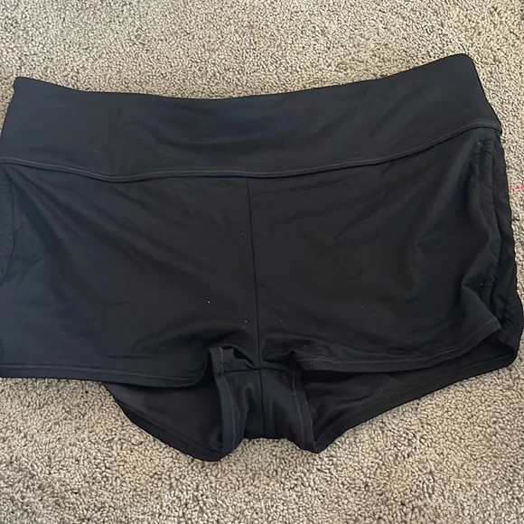 - ATHLETA SAND SPRINT SWIM LAND/ WATER SPORT SHORT BLACK NWT - Picture 5 of 5
